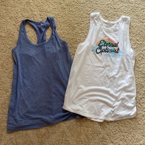 Old Navy size Medium womens tanks